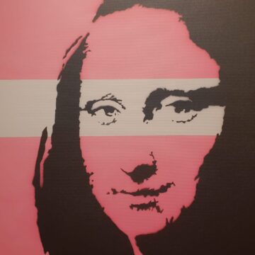 Replika Benksijevog poznatog rada u kojem se jasno referiše na Mona Lizu. Fotografisana na izložbi The Mistery of Banksy - A Genius Mind u Geteborgu. Fotografija iz arhive portala Art Box