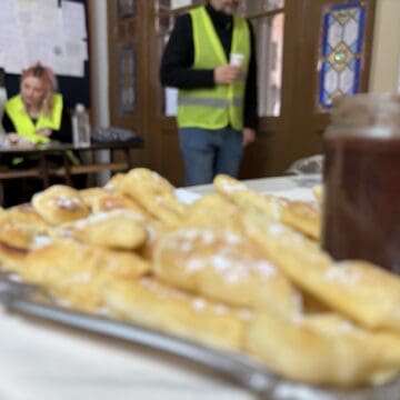 Gimnazijalci organizovali humanitarni bazar