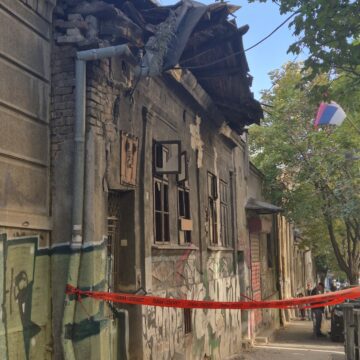 Ne skrećimo pogled – osvrnimo se oko sebe – reagujmo