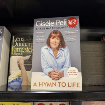Žizel Peliko: Memoari koji počinju običnim jutrom